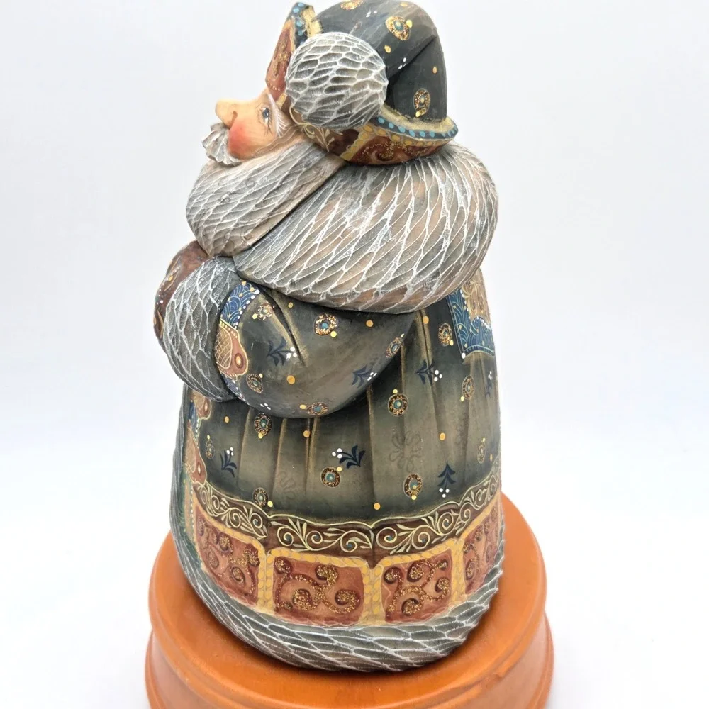 G. DeBrekht Frosted Santa 2002‎ Regal Music Series Musical Rotating Ceramic Rare